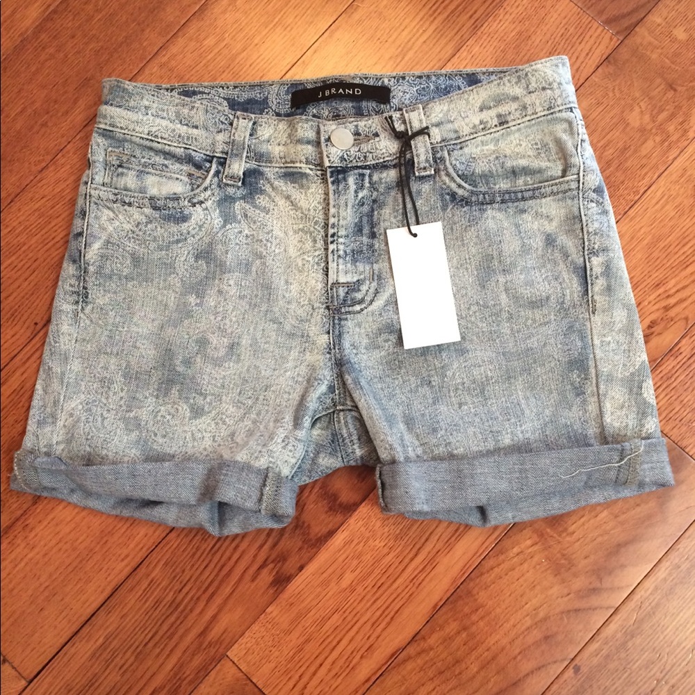 JBRAND Jean Shorts Size 25 NWT